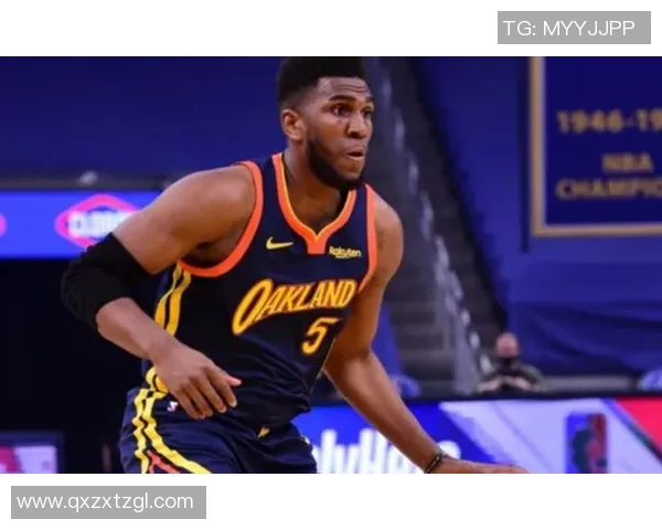 哈尔滕施泰因稳健发挥砍下五分十四篮板助力球队赢球表现可圈可点